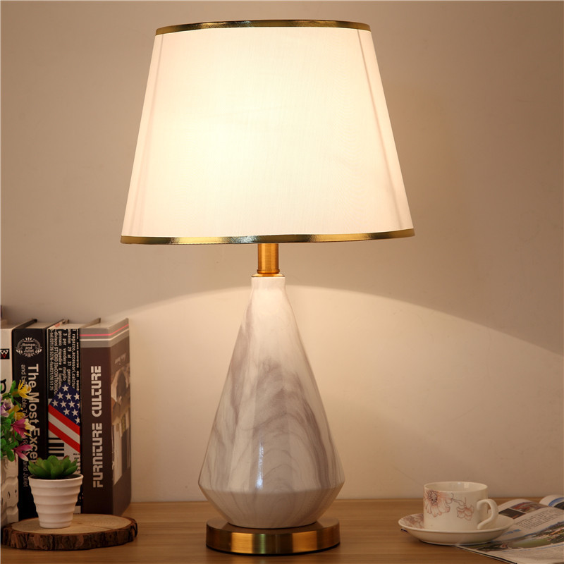 Desk Lamp - Wohnzimmer-Schreibtischlampe, Schlafzimmer-Nachttischlampe, nordisch, schlicht, modern, warm,