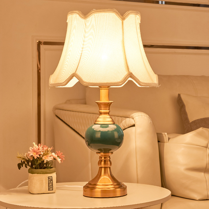 Desk Lamp - Amerikanische Retro-Schlafzimmer-Nachttischlampe, kreativ und schlicht, europäisches